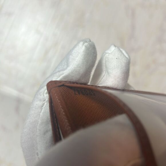 VINTAGE LOUIS VUITTON BROWN TAIGA LEATHER PORTE TRESOR ETUI PAPIER WALLET - Picture 10 of 11